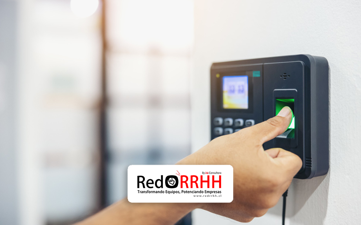 En Chile, donde las normativas laborales evolucionan hacia una mayor protección de la calidad de vida, contar con un sistema moderno de asistencia beneficia tanto al empleador como al colaborador.